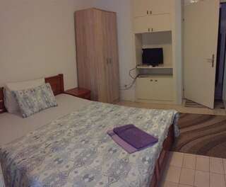 Апартаменты GarniHotel Bravo Будва Апартаменты «2» с видом на сад-1