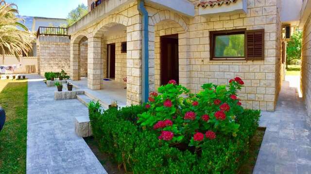 Апартаменты GarniHotel Bravo Будва-3